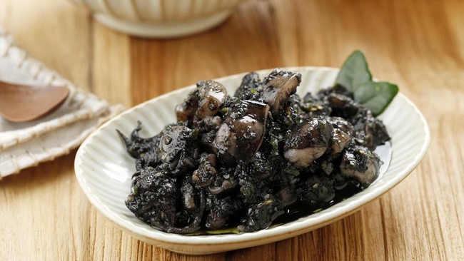 Cara Membuat Cumi Hitam Pedas, Enak dan Bergizi