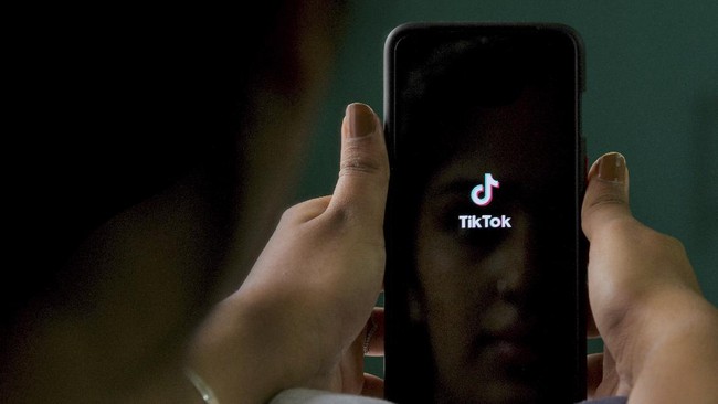 Cara Stitch Video di TikTok dengan Mudah